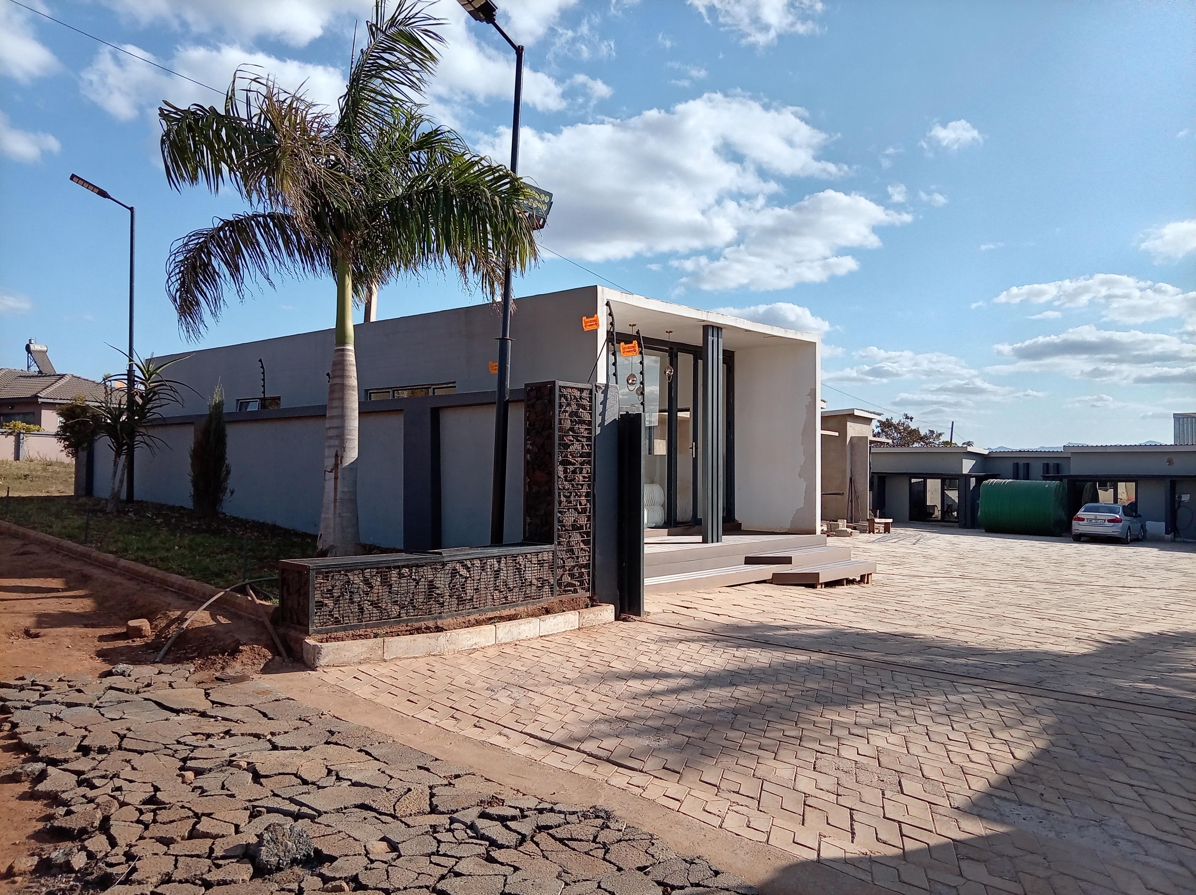 Mul-rose boutique hotel